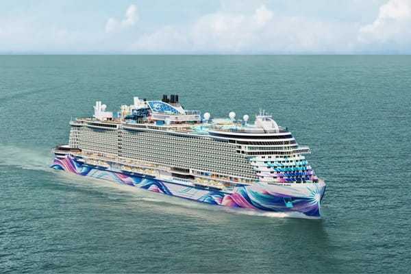 Norwegian Cruise Line Norwegian Aura