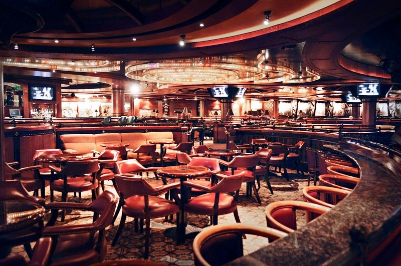 Sapphire Princess | club fusion show venue