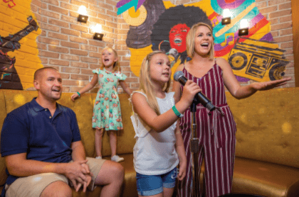 spotlight karaoke oasis of the seas