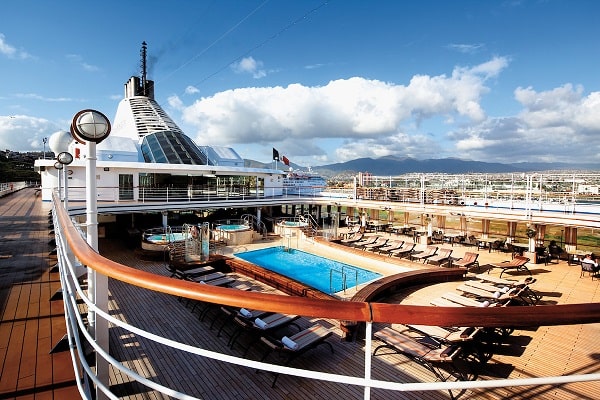 Silver Spirit | main pool area